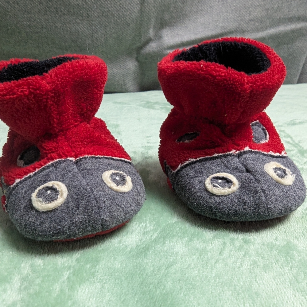 Acorn Ladybug Baby Slippers 0-6 Month - Picture 1 of 5
